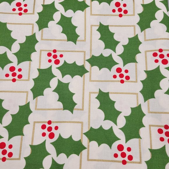 Holly Leaves and Berries Joann Fabrics Christmas Holidays Cotton 3.75 Yards - Picture 1 of 2
